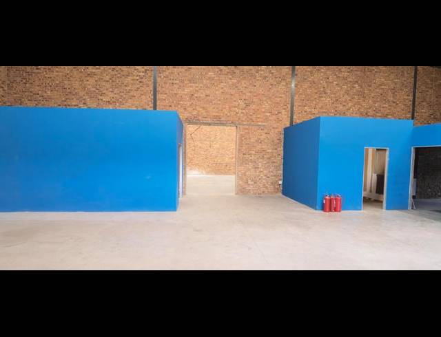 INDUSTRIAL PROPERTY TO RENT IN WILLOW PARK MANOR